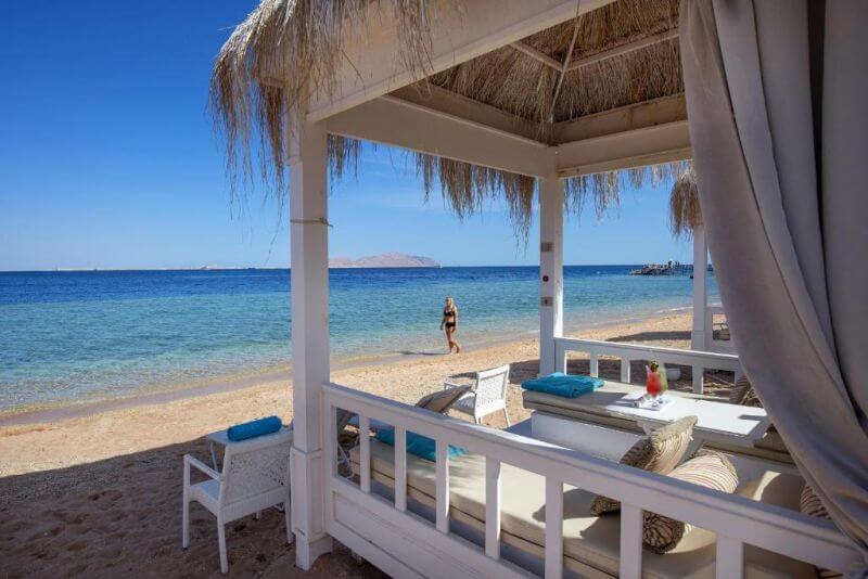 Пляж Sunrise Grand Select Arabian Beach Resort