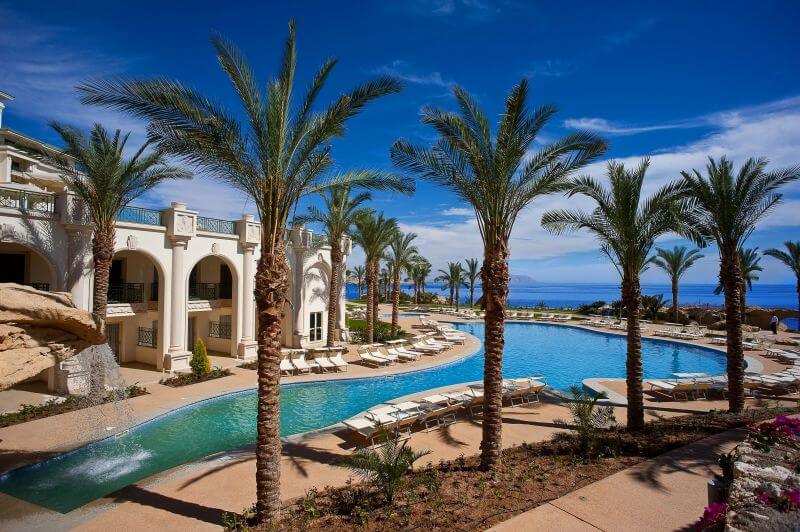 Бассейн в отеле Stella Di Mare Sharm Beach Hotel & Spa 5*