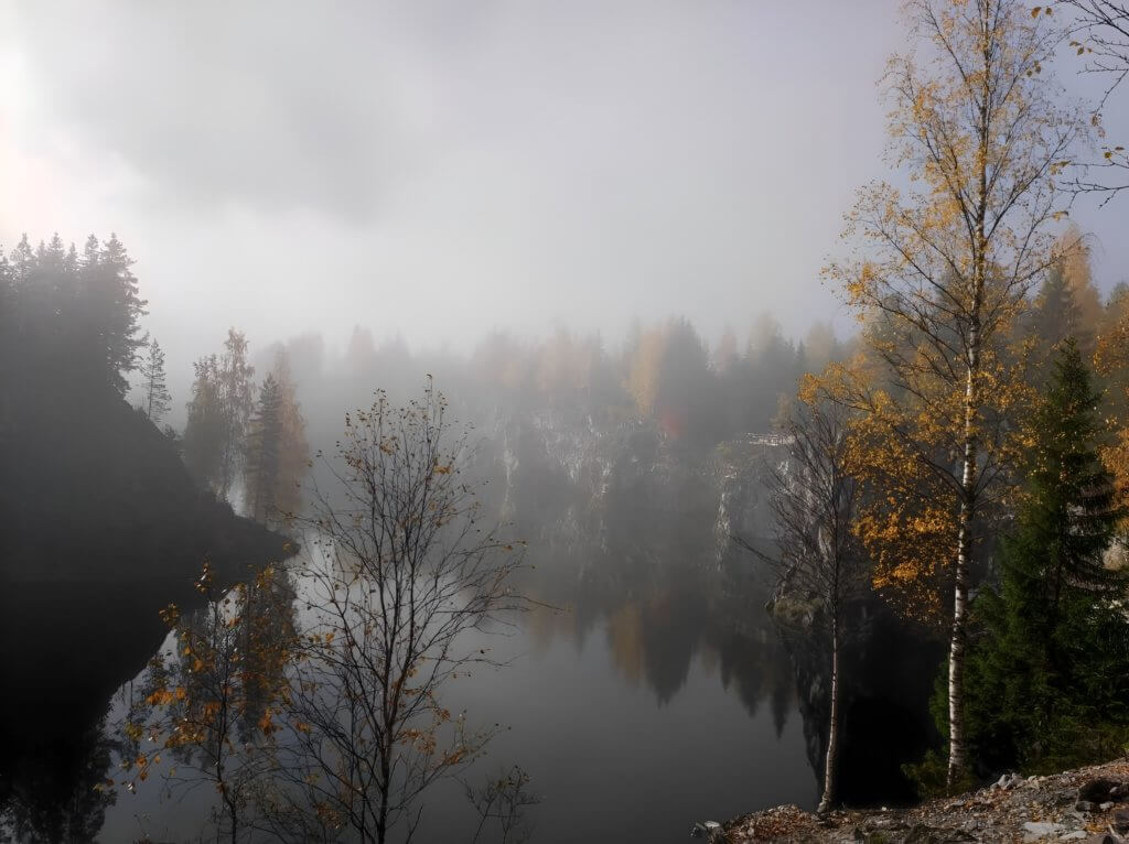 Горный Парк Рускеала в Тумане