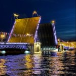 Тур на Ночной развод дворцового моста в Санкт Петербурге